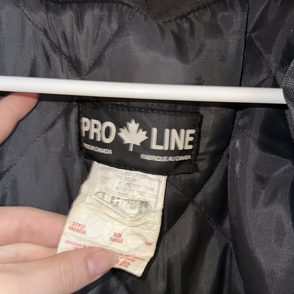 Vintage Winter Jacket - Picture 3 of 5